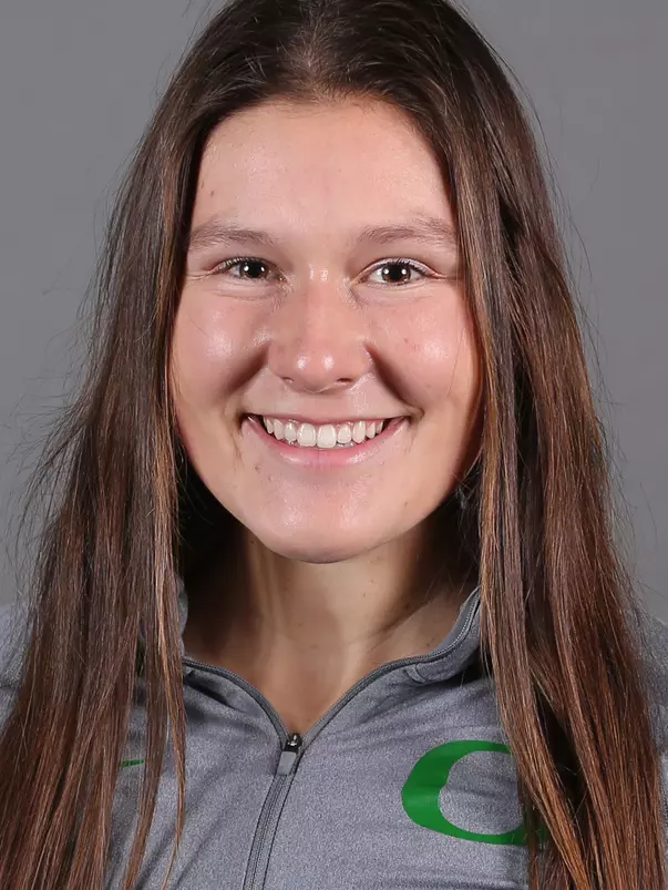 Madisen Olsen_Headshot_21