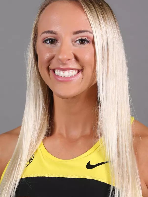 Madelyn LaFollette Headshot_2021