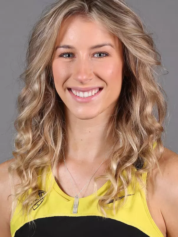 Carly Wallace Headshot_2021