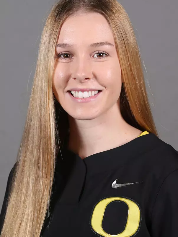 Allee Bunker Headshot_2021