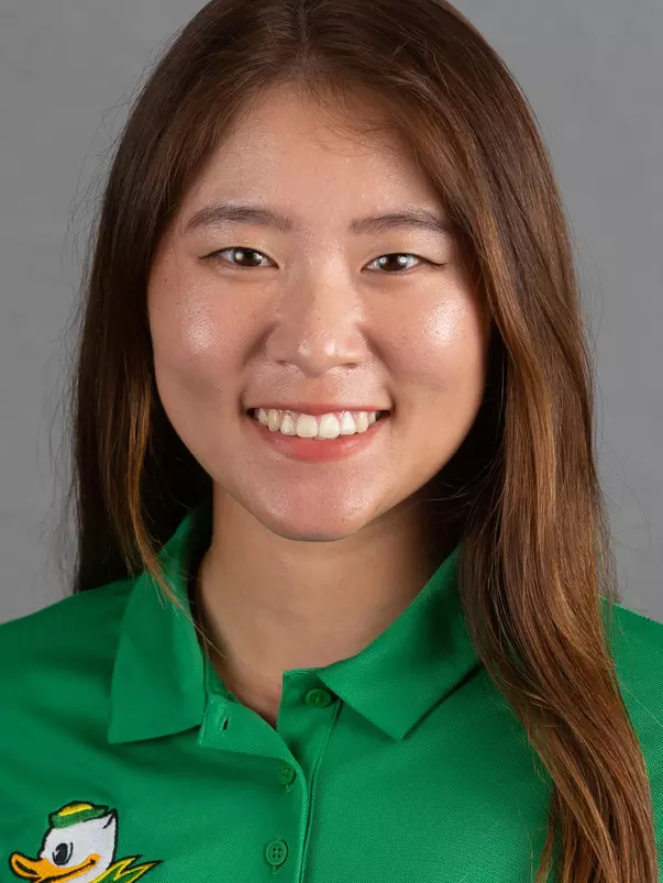 The Oregon Ducks take on the Boise State Broncos at Papé Field in Eugene, Oregon on September 4, 2022 (Eric Evans Photography)