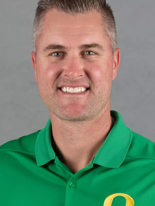 The Oregon Ducks take on the Boise State Broncos at Papé Field in Eugene, Oregon on September 4, 2022 (Eric Evans Photography)