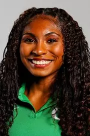 Acro headshot - Alexis Lindsey