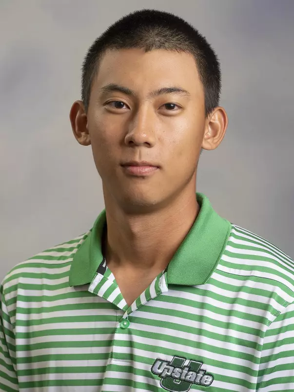 Womens & Mens Golf 2019
Action head shots team
