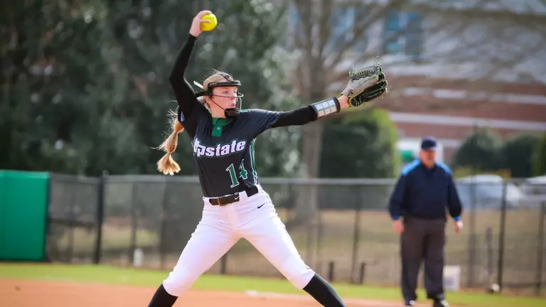 Maddie Drerup in the circle against Furman (2/25/26)