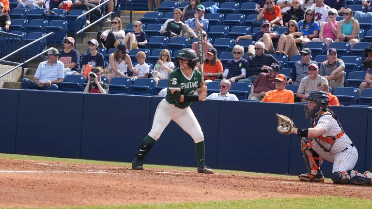 Laney Jennings at bat against Auburn