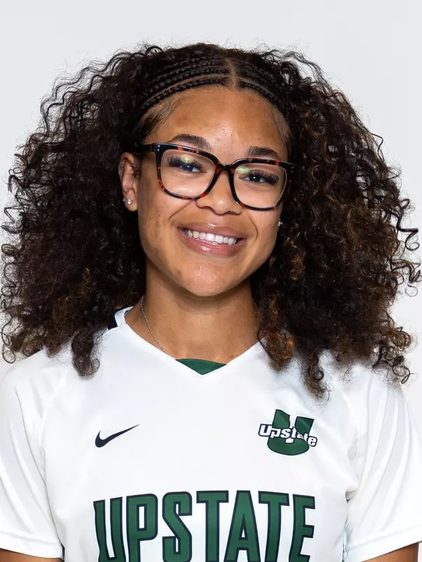 Liana Bryant 32