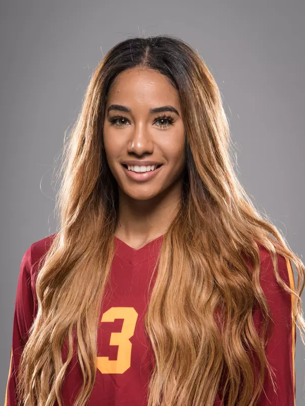Niki Withers head shot / mug