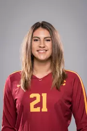 Danielle Dani Geiger head shot / mug