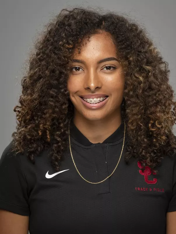 Kennedy Gillian Headshot