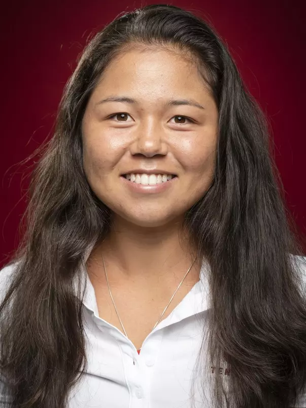 Rianna Valdes headshot