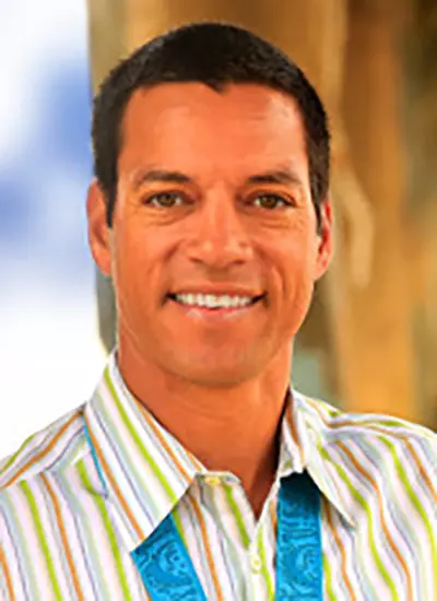 Eric Fonoimoana head shot