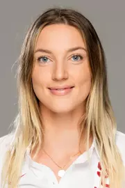Chloe Brew headshot