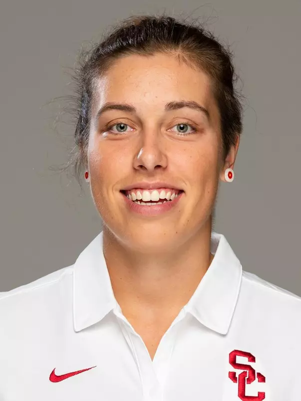 Radka Novotnikova headshot