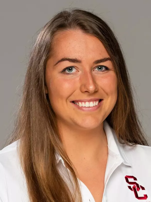 Marliis Reinkort headshot