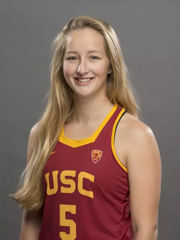 Peri Green head shot