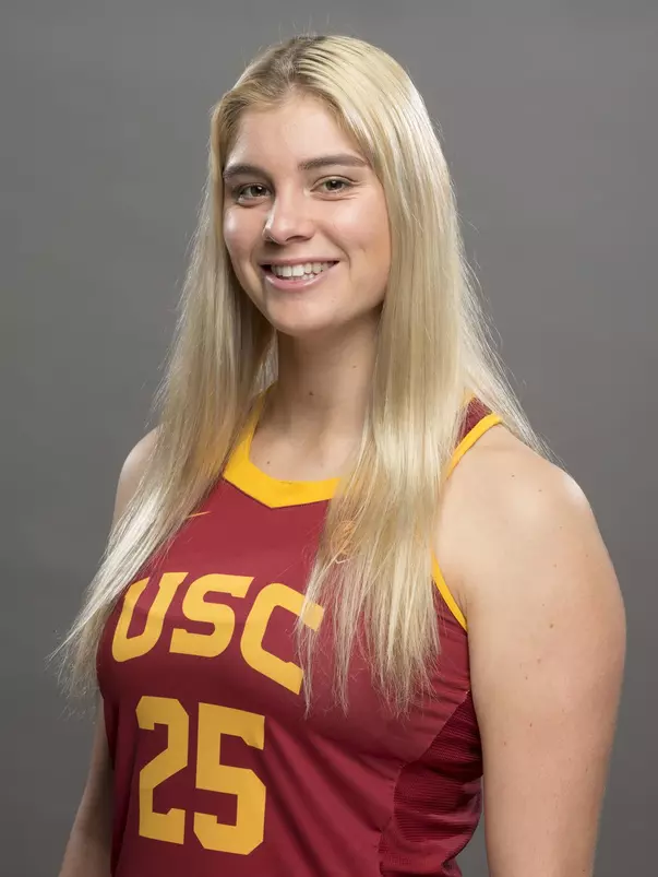 USC Beach Volleyball 2018 Photo Day