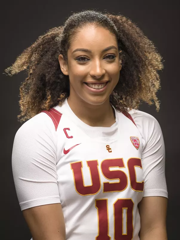 Cheyanne Wallace head shot