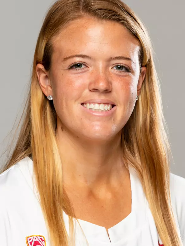 Gabbi Klein headshot