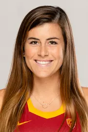 Hannah Martin headshot