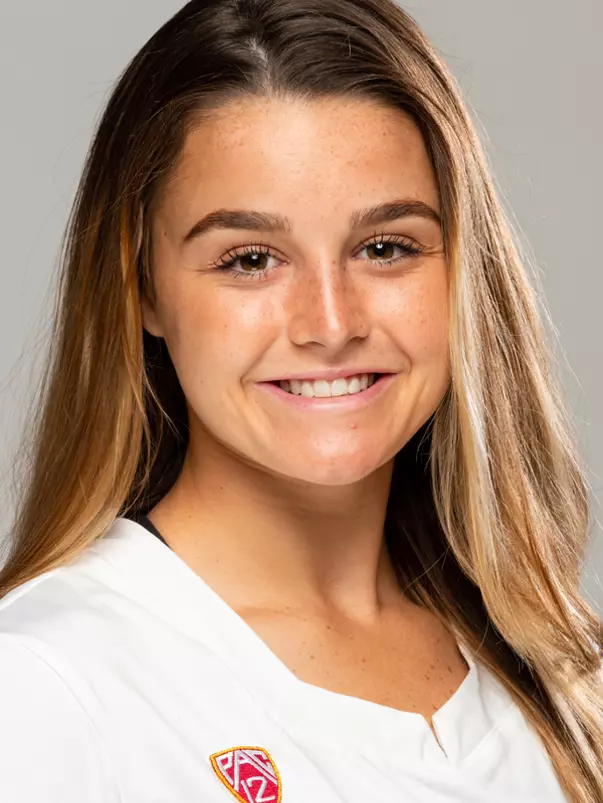 Madi O'Brien headshot