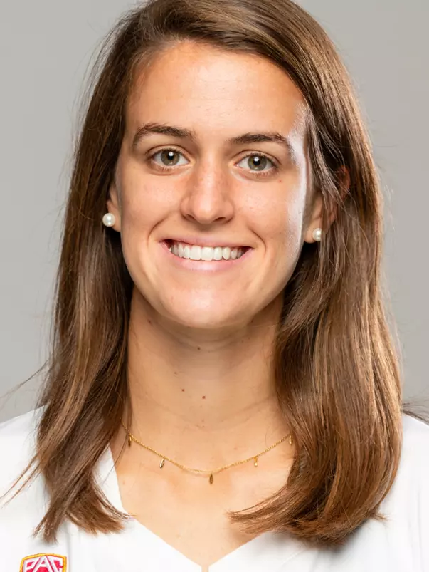 Emily Stallings headshot