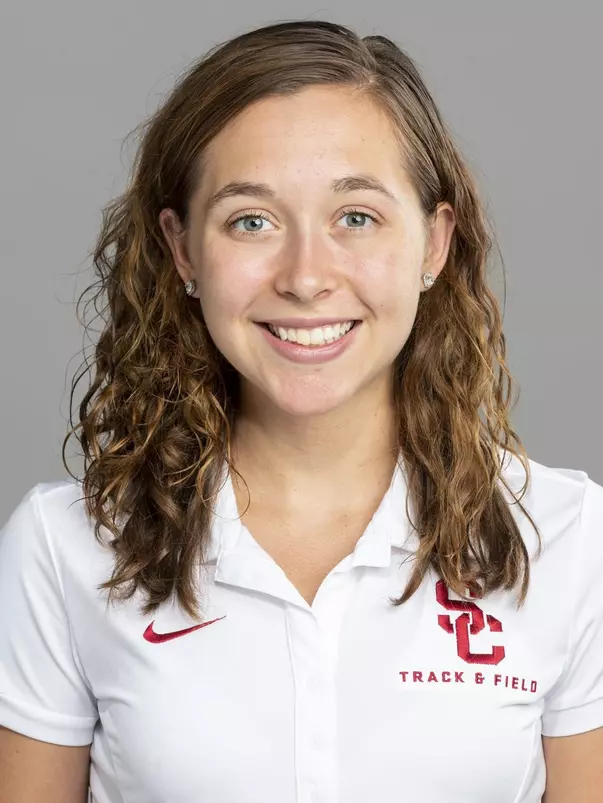 Brynn Sauer Headshot