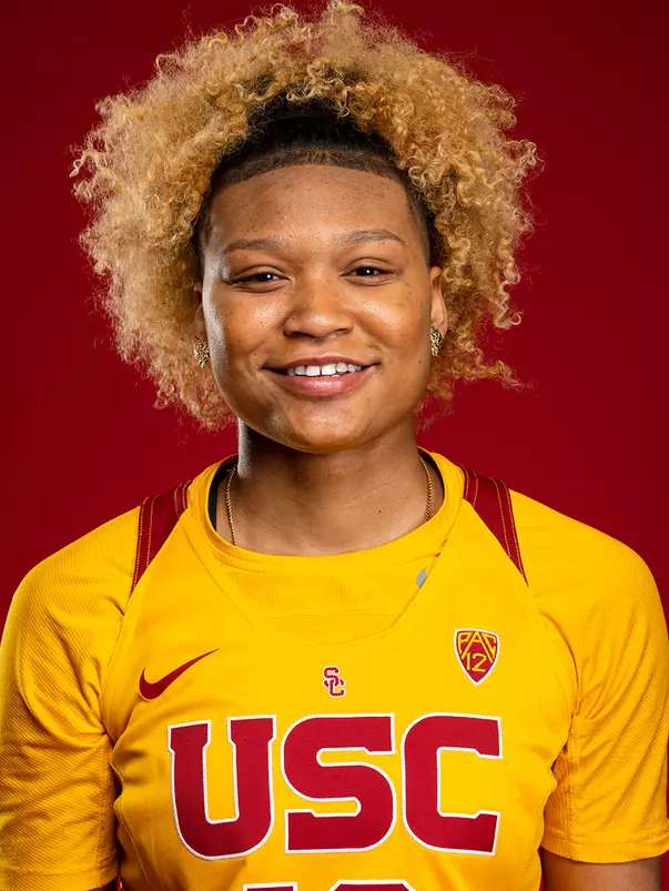 Amaya Oliver 2020-21 head shot