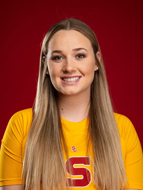 Madison Campbell 2020-21 head shot