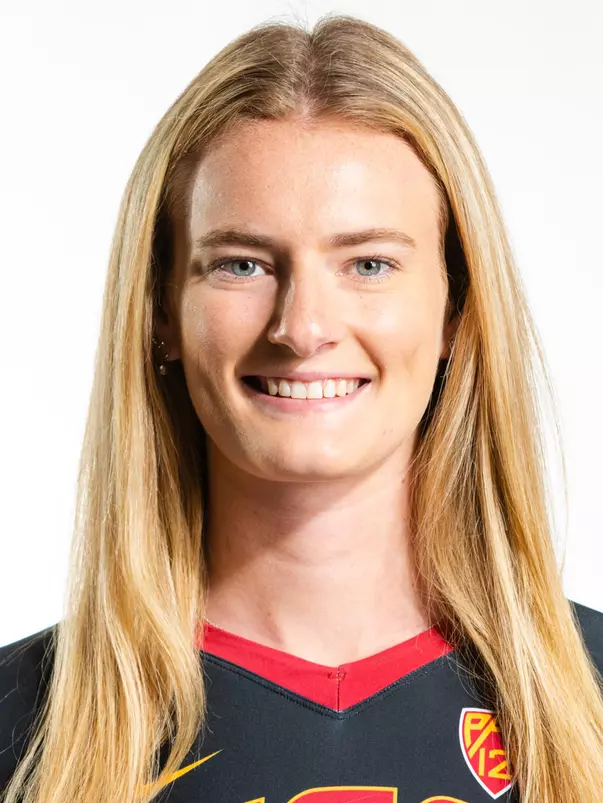 2020 Beach Volleyball Mollie Ebertin sophomore