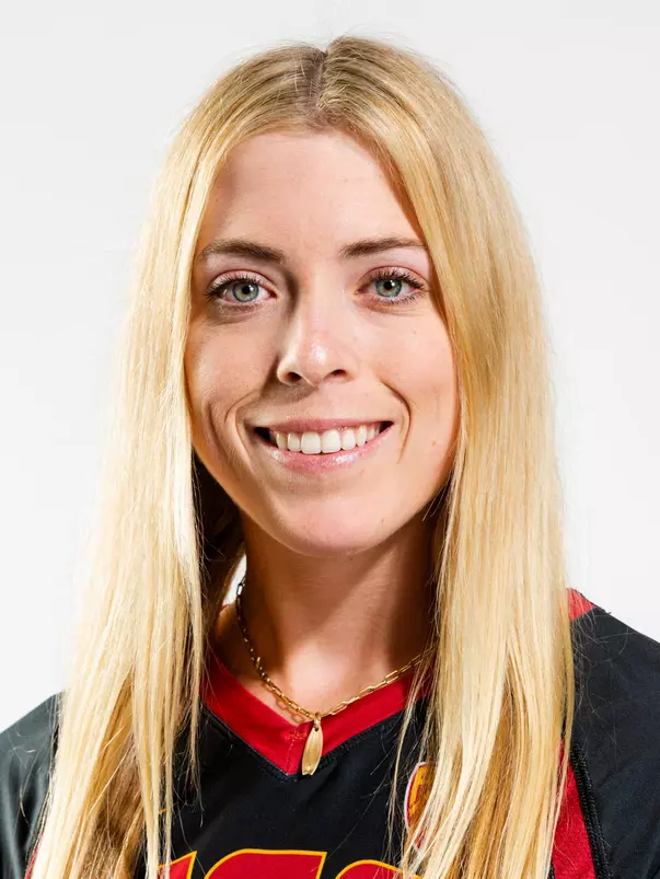 2020 Beach Volleyball Audrey Nourse freshman