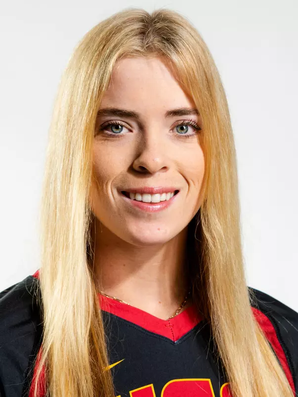 2020 Beach Volleyball Nicole Nourse freshman