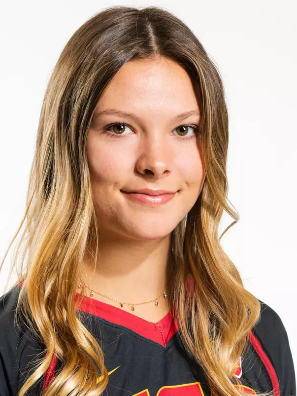 2020 Beach Volleyball Anaree Smith freshman