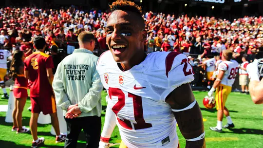 Su'a Cravens Back at USC To Finish Degree