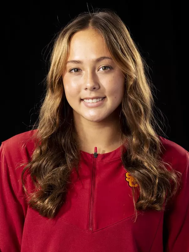 Grace Lee USC Swim