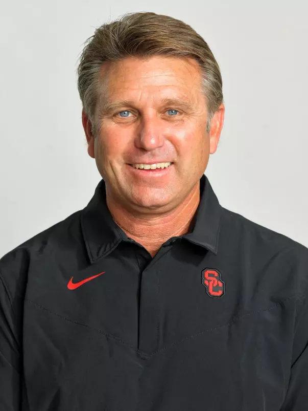 Dan Lange headshot