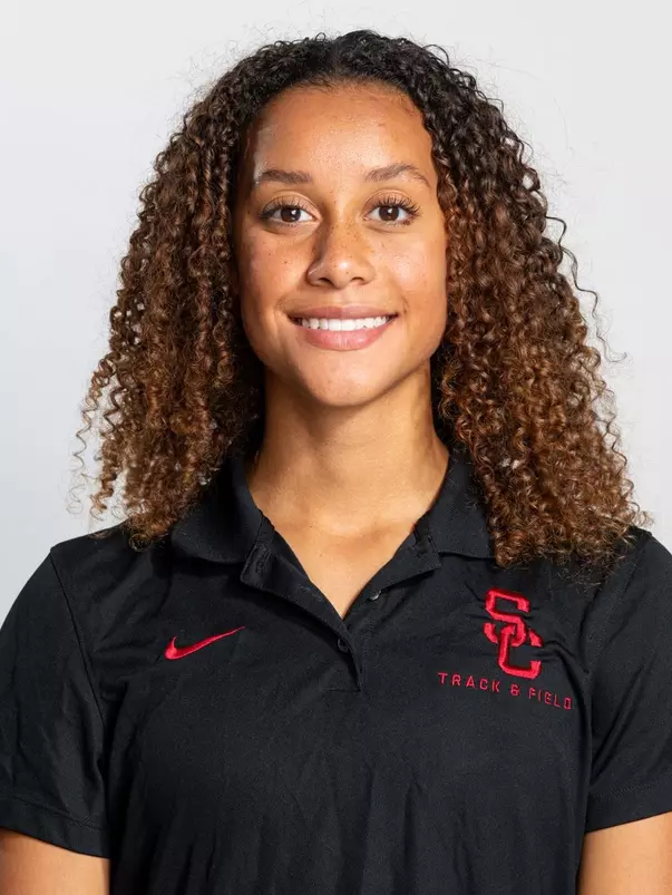 Alyssa Blockburger Headshot