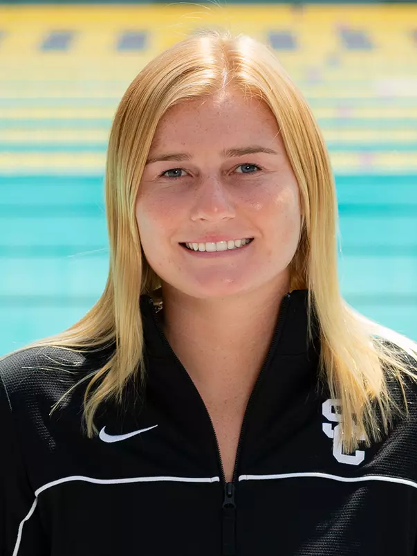 Carolyne Stern 2021-22 head shot