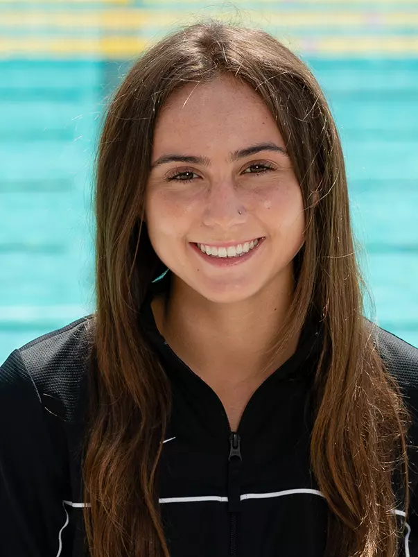 Isabel Zimmerman 2021-22 head shot