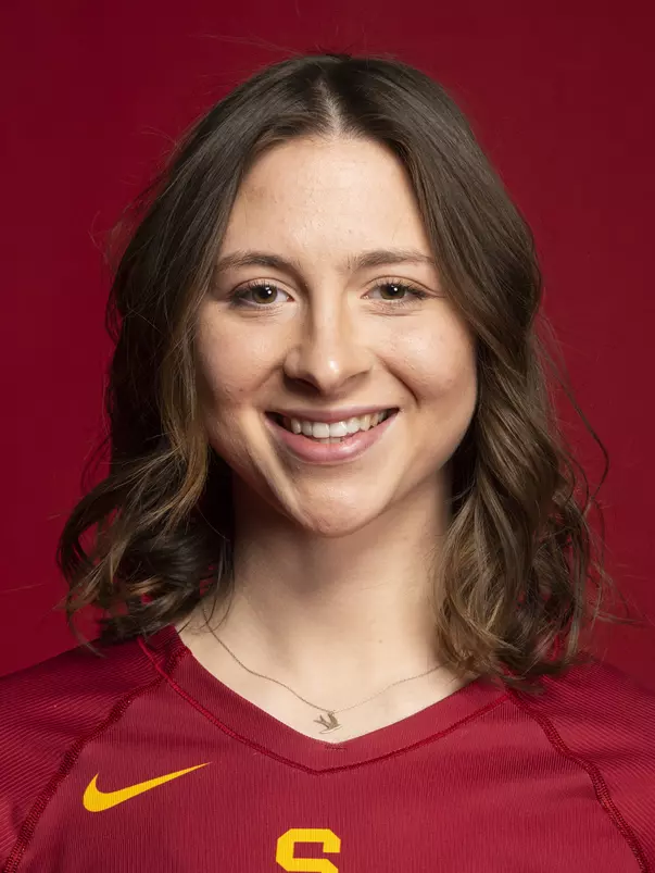 Head shot mug Aleksandra Gryka