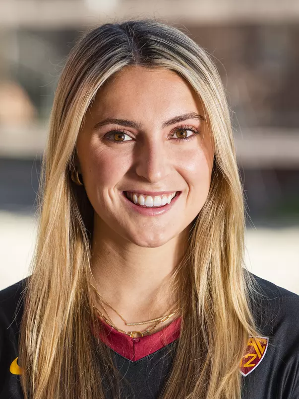 Olivia Bakos - USC Beach Volleyball Photo Day