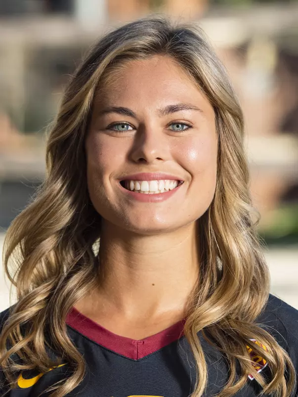 Hailey Harward - USC Beach Volleyball Photo Day