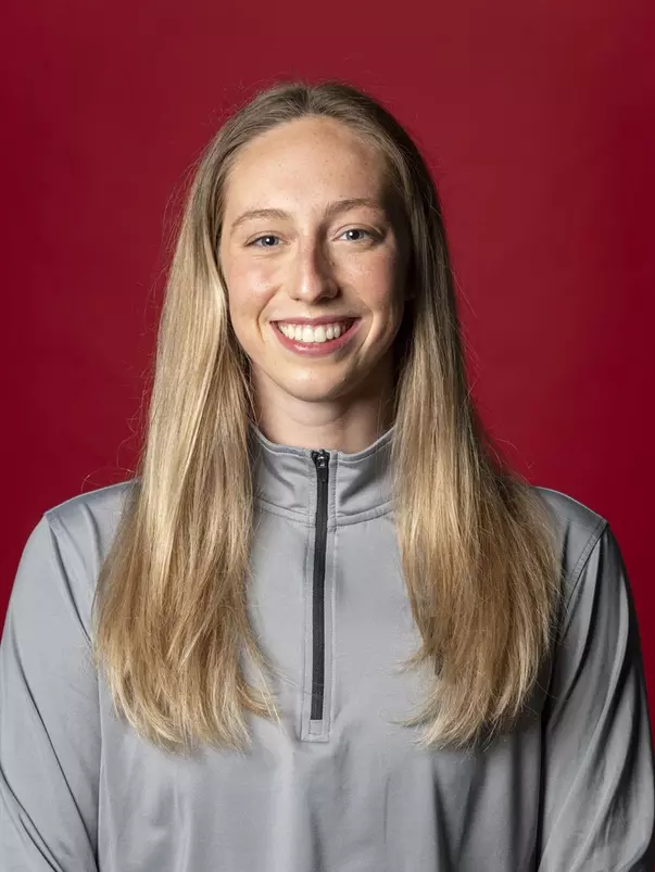 Aela Janvier - USC Swim