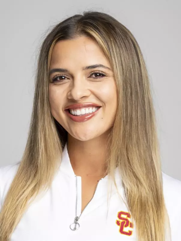 Megan Mueller headshot 2021