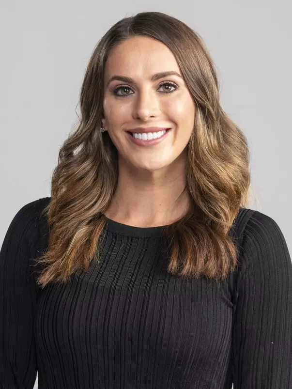 Liz Layton Headshot