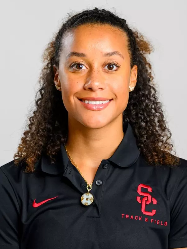 Alyssa Blockburger Headshot