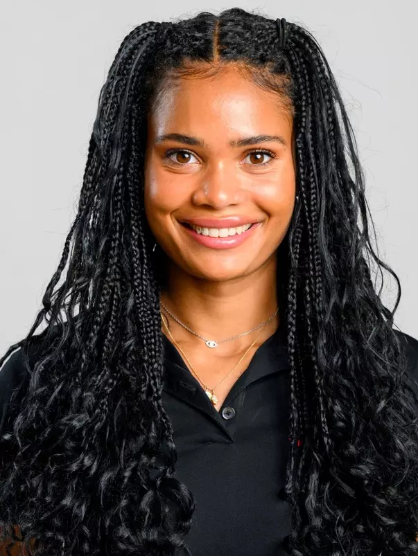 Dominique Ruotolo Headshot