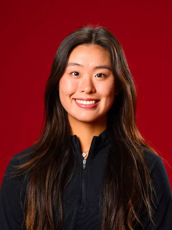 Gabrielle Lee headshot