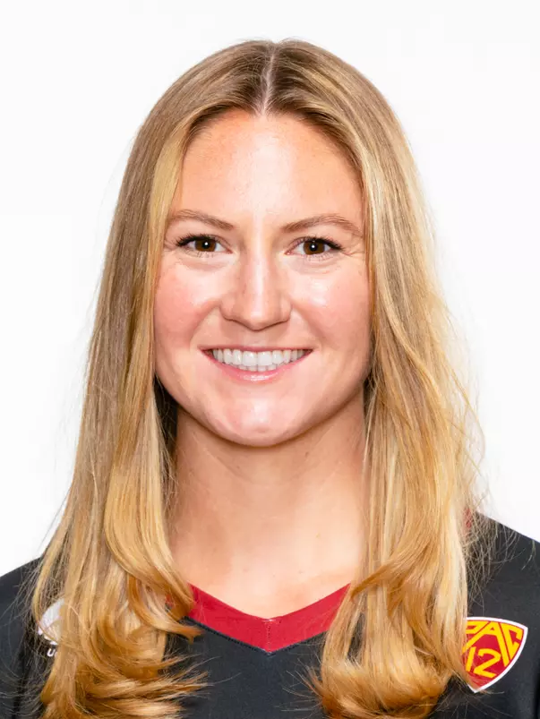 2022 USC Beach Volleyball Head Shot Caroline Schafer