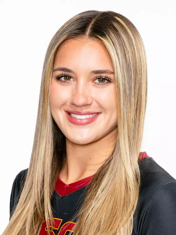 2022 USC Beach Volleyball Head Shot Tatiana Rusich